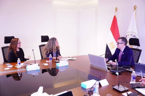 وزير التخطيط يبحث مع مؤسسة عبد الله الغرير دعم ريادة الأعمال والتثقيف المالي في مصر