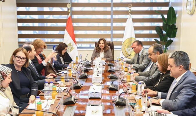 الحكومة تبحث تسريع مشروعات التنمية المحلية المدعومة من الاتحاد الأوروبي في الصعيد