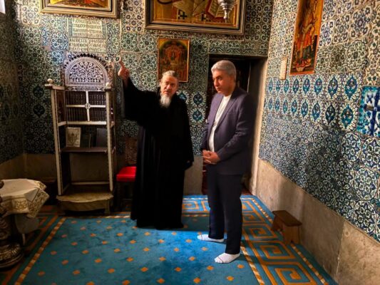 وزير السياحة والآثار يتفقد دير سانت كاترين ويوجه بسرعة استكمال أعمال الترميم