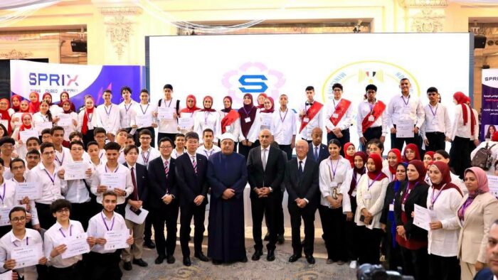وزارة التعليم تكرم أوائل البرمجة والذكاء الاصطناعي وتمنحهم فرص تدريب دولية