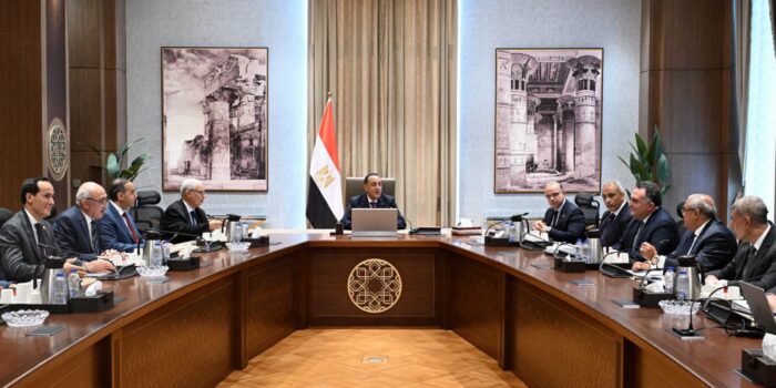 الحكومة تبحث تعزيز الاستثمار في سيناء بحزمة تيسيرات وإصلاحات جديدة