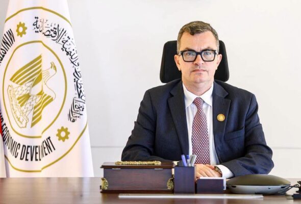 وزير التخطيط: مستمرون في إنهاء التشابكات المالية لبنك الاستثمار القومي