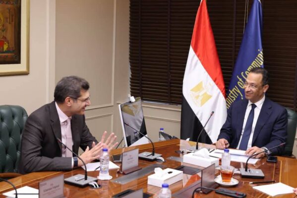 «سيستمز ليمتد» تخطط للتوسع في مصر وتوفير أكثر من 380 فرصة عمل جديدة