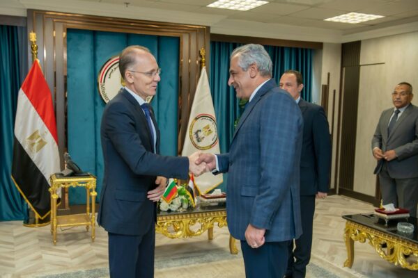 وزير الإنتاج الحربي يبحث مع سفير بلغاريا توسيع الشراكات الصناعية ونقل التكنولوجيا