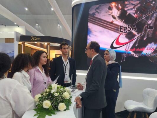 وكالة الفضاء المصرية تستعرض قدراتها الوطنية في معرض العلمين الدولي للطيران والفضاء 2026